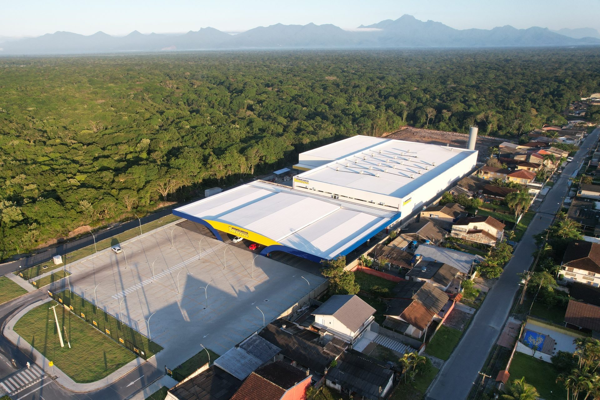 Supermercado Bavaresco — Pontal do Paraná